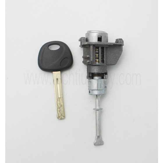 Kia Sportage R left door lock
