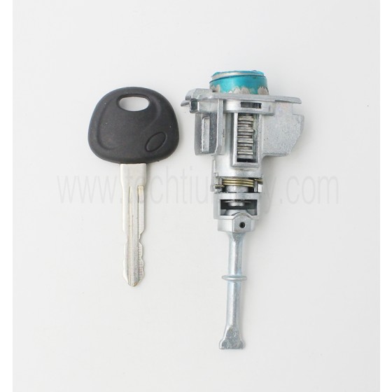 Kia New Elantra left door lock