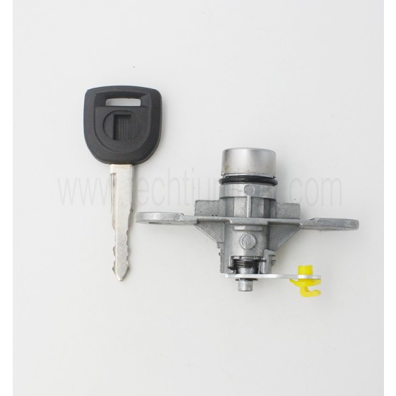 Mazda 3 trunk lock