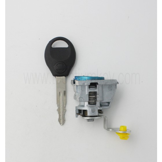 Nissan New sunny left door lock