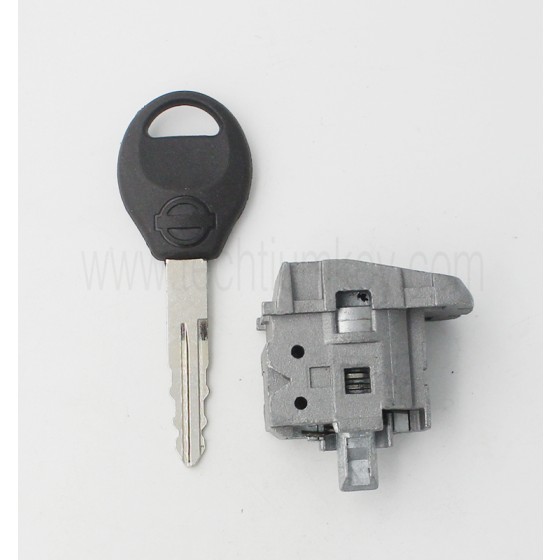 Nissan QASHQAI left door lok