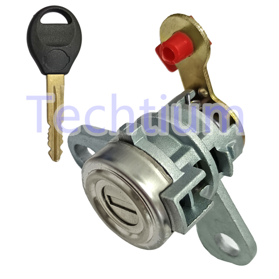 Nissan A33 door lock cylinder (1pcs door lock)
