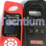 JMD Red King Chip to clone OR generate any of the following transponders: 46 / 4C / 4D / T5 (11,12,13,33) / G (4D-80bit) / 47 / 48 / KING