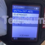 IKEYTY8A4AL Autel 4 button Universal remote key,frequency can be changed 315Mhz/433Mhz